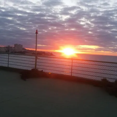 아파트 Amanecer Apartament